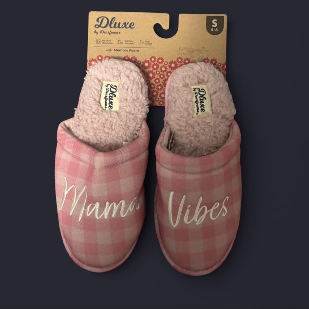 Luxe Pink Checkered Women's Slippers